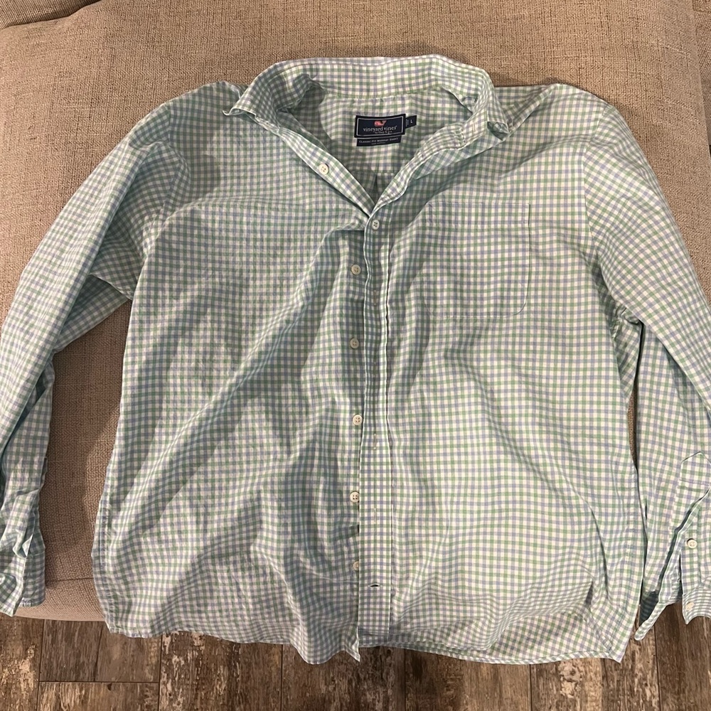 vineyard vines men Button down shirt